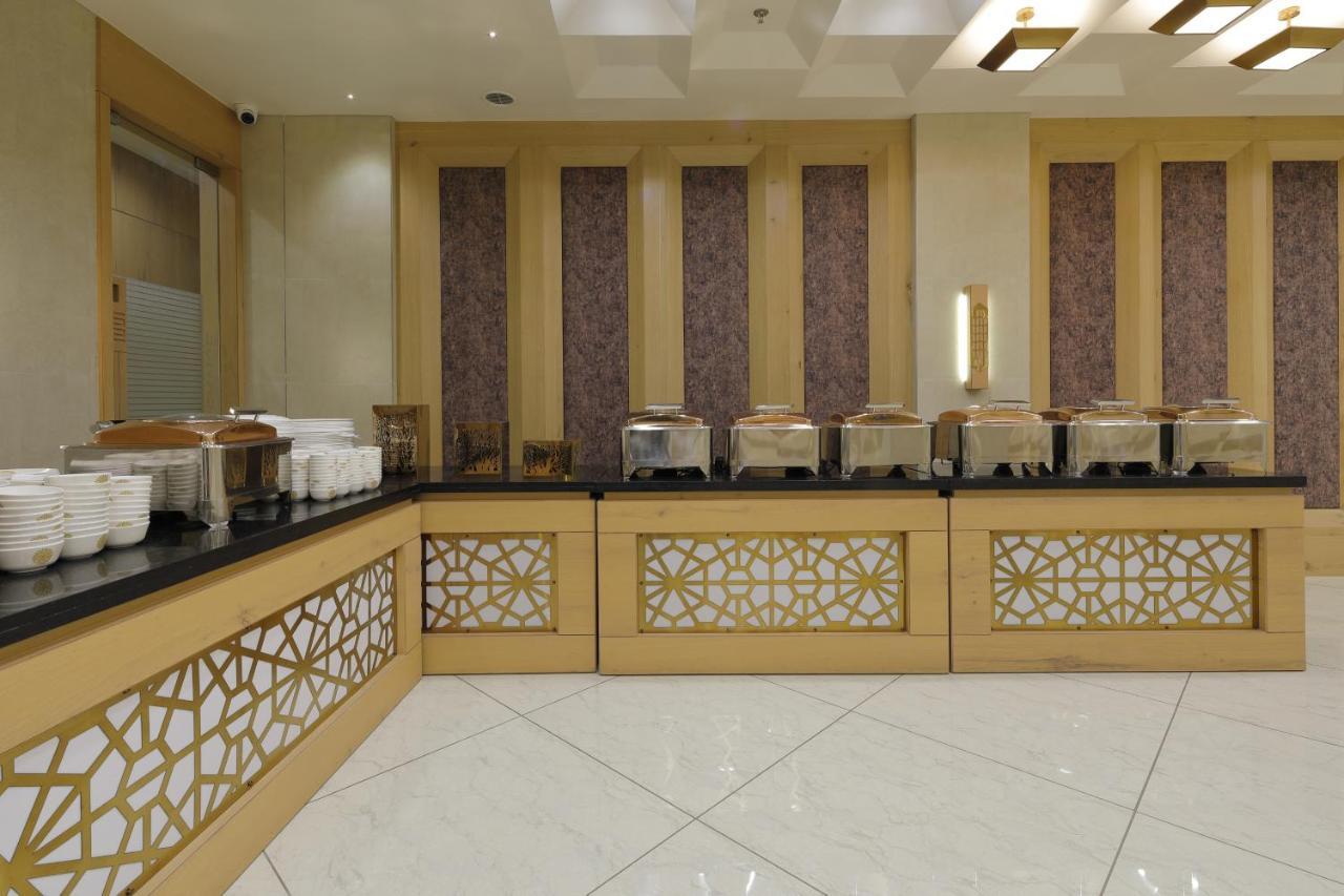 Hotel Elysian Residency Ahmedabad Exterior photo