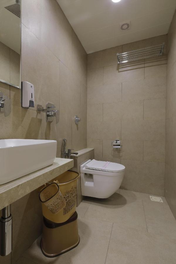 Hotel Elysian Residency Ahmedabad Exterior photo